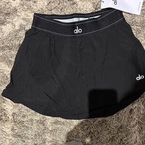 ALO Yoga Black Women’s Athletic Skort